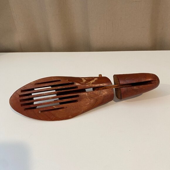 Vintage Florsheim Wooden Shoe Stretcher – Adjustable to 10.5" – Ball Width 3.5"‎ - Picture 7 of 7